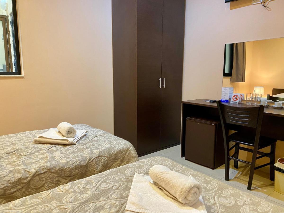 Saint Julian's Malta Paradise Hotel מראה חיצוני תמונה